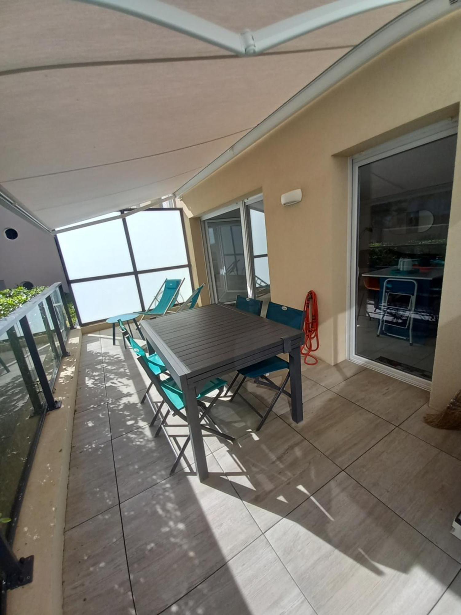 Bel Appartement Avec Terrasse - Plage De Carro A Pied Мартиг Экстерьер фото